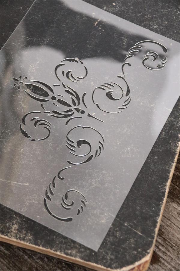 700208 Pochoir Oblong flower 25 x H 14 cm B