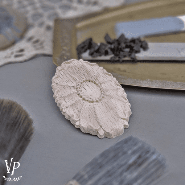 700313 Ornement bois 5 x 8 cm