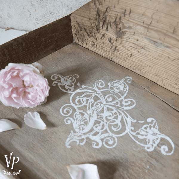 702019 Tampon decoratif Filigree 20 x 18 cm C